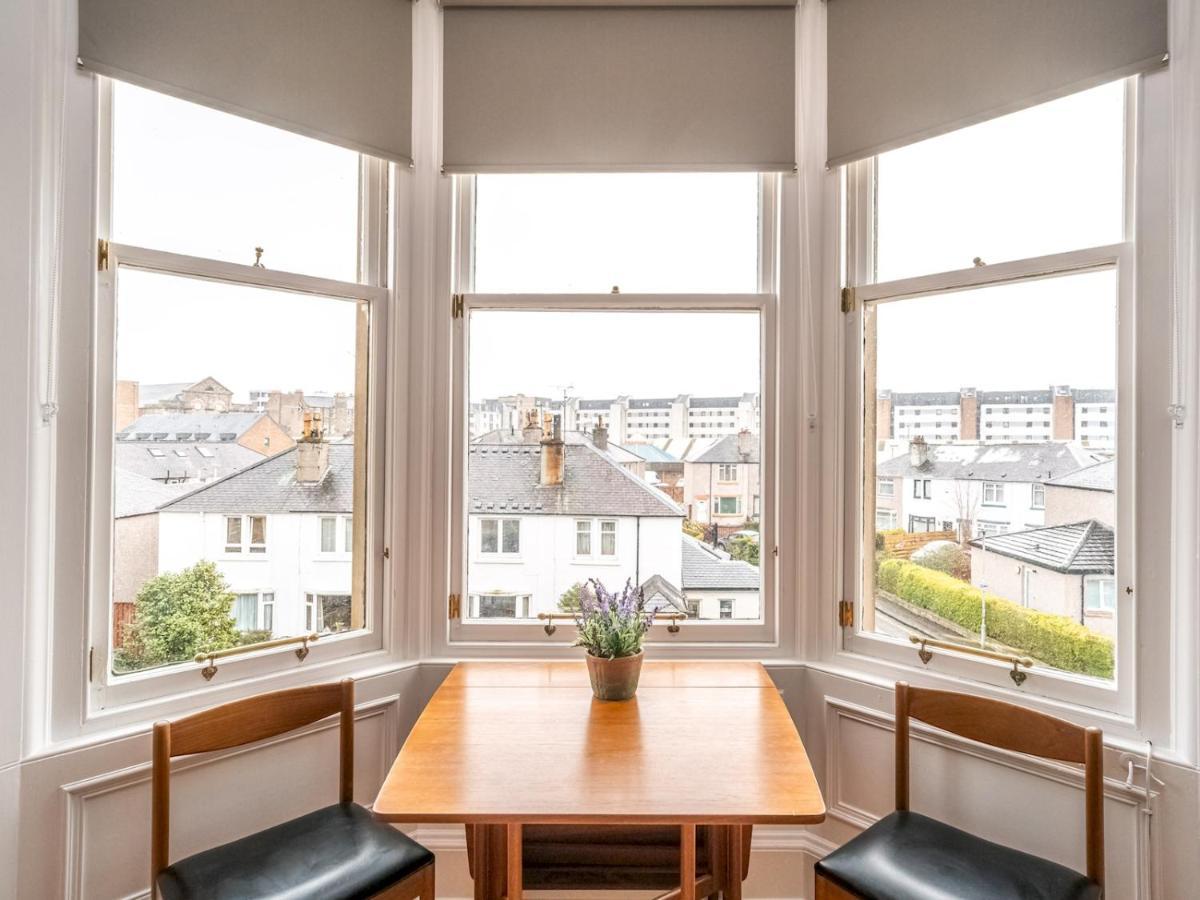 New Stunning 3 Beds Flat In Chic Area Of The City EDI Exterior photo