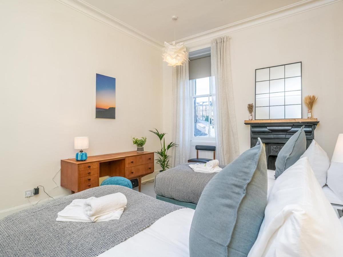 New Stunning 3 Beds Flat In Chic Area Of The City EDI Exterior photo